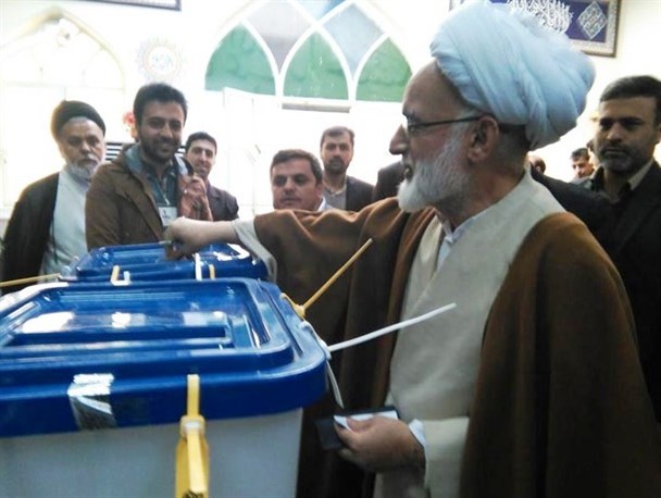شرکت در انتخابات دشمنان را مأیوس و دوستان را امیدوار می کند
