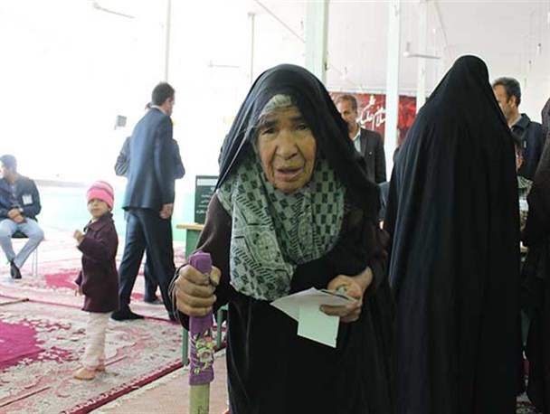 دیروز انقلاب کردند و امروز با رأی خود پاسدار انقلاب می شوند+ تصویر
