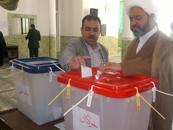 نمایش بصیرت و ایمان با 18هزار رای اولی در شرق هرمزگان