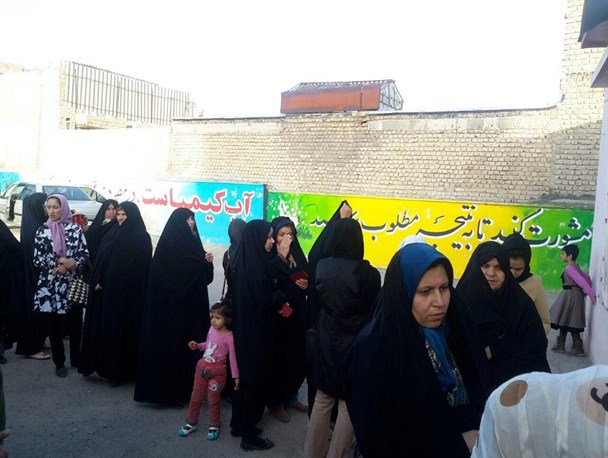 حضور باشکوه مردم حماسه ساز شیروان در پای صندوق های رای/ گزارش تصویری
