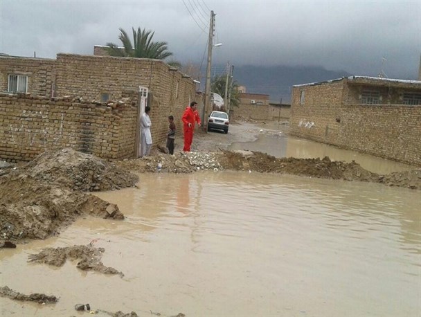 خسارت ۱۶۲ میلیارد تومانی سیل به زرین‌دشت/‌محاصره ۴۰ خانوار عشایر ‌در سیلاب‌