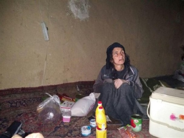 سبدهای معیشت عیدانه هدیه رهبری به مستضعفان رسید/ توزیع در مناطق محروم کرمانشاه توسط بسیج سازندگی + تصاویر