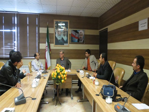 مدیران شهرستان گزارش عملکرد خود را با مستندات در رسانه وفضای مجازی شفاف سازی کنند