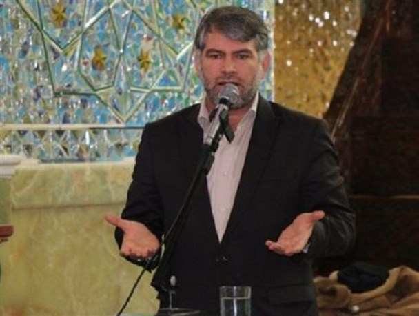 رفتارهای فعلی دولت با خیّران نوعی تنبیه را تداعی می‌کند/ جاده‌های آران و بیدگل ناامن و خطرناک است