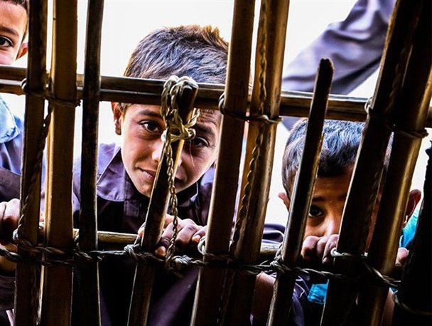 سیل عظیم مشکلات بشاگرد محروم در انتظار تدبیر!