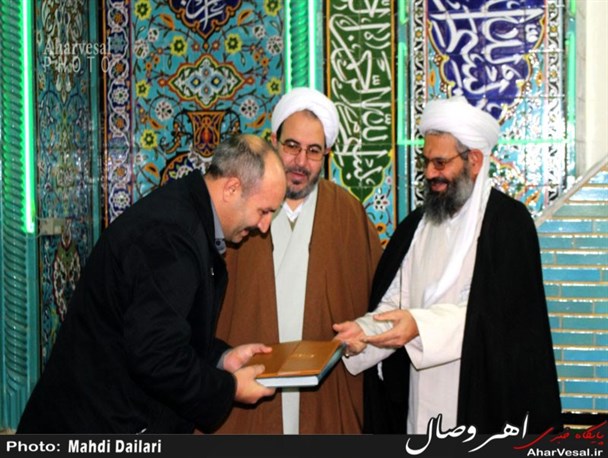 تجلیل از برگزیدگان مسابقه عکاسی ضیافت الله در نماز جمعه اهر