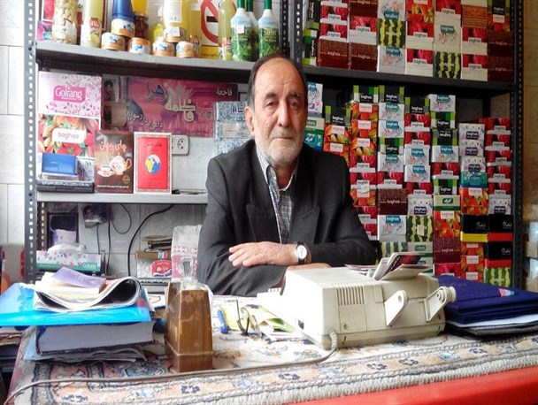 کسی که با نگاه چپ آمریکا می ترسد، چطور می تواند وکالت مظلومین داخلی و خارجی را برعهده بگیرد؟!