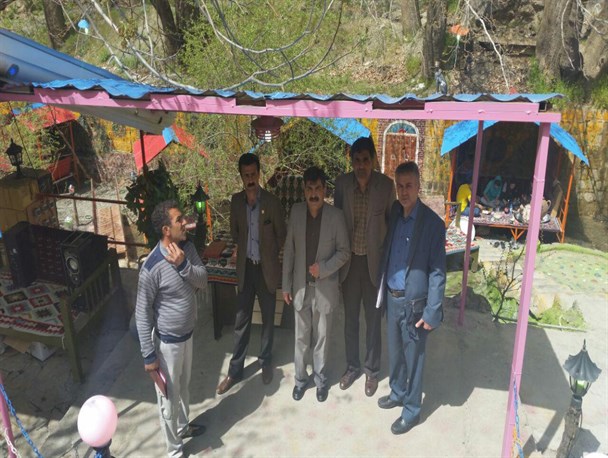 بازدید مشترک از رستوران های بین راهی و مجتمع های خدماتی - رفاهی شهرستان صحنه صورت گرفت + تصویر