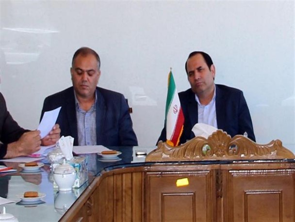 فرماندار تکاب به سیره استاندار عمل می کند؟ /حضور رییس بازرسی انتخابات شهرستان تکاب در جلسه هماهنگی ستاد تبلیغاتی یک کاندیدا!