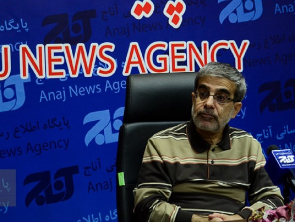 اولین‌بار در دهه‌ی 70 گزارشگری کردم/ سوتی زیاد داده‌ام/ با تنها دخترم هم‌ دانشگاهی‌ام/ اگر فردوسی پور جملات را نَجَود دوستش دارم!