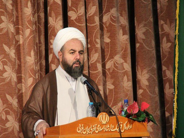 وظیفه اصلی مسئولان حمایت از تولید و کالای ایرانی است