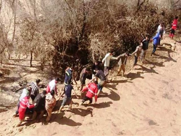 جزئیاتی از یافتن جسد مرد غرق شده یاسوجی از زبان شاهدان وکم کاری هلال احمر!+تصاویر