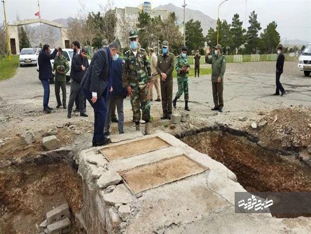 وضعیت نابسامان قبور شهدای گمنام در آمادگاه ارتش آبیک/ مردم در انتظار تحقق وعده مسئولین