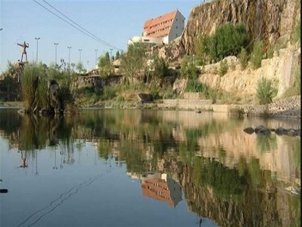 ۲۵ هزار مسافر نوروزی از جاذبه های گردشگری بروجرد بازدید کردند