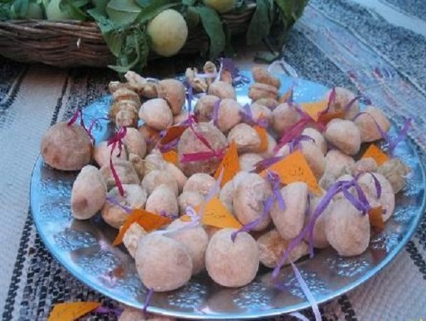 نگاهی گذرا به صنایع دستی و سوغات شهر نراق+تصاویر