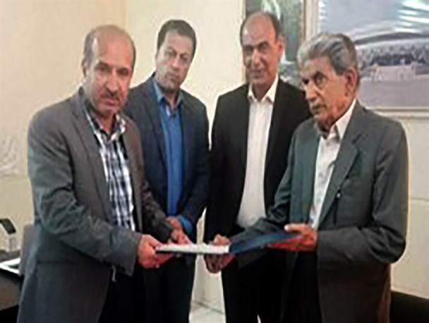عقد تفاهم‌نامه مجمع خیرین با اداره ورزش و جوانان لارستان
