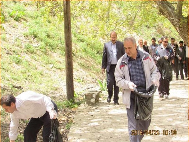 همایش پیاده روی و پاک سازی طبیعت آبشار اخلمد+تصاویر