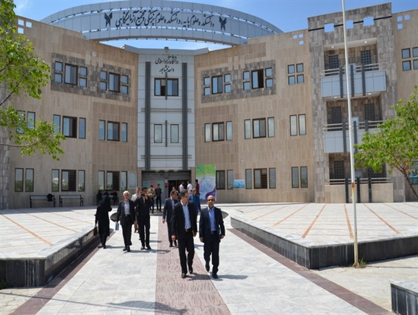 بازدید مسئولان بزرگترین نیروگاه سیکل ترکیبی شرق کشور از دانشگاه آزاد نیشابور
