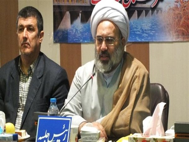آقای کاندیدا، ابتدا به مجلس بروید، سپس لیست جایگزین برای روسا تعیین کنید/ باید فرهنگ زورگویی نماینده به مردم و مسئولان از این شهر رخت بربندد/ مسئولان شهر ما به کسی وابسته نبوده و بی طرف هستند