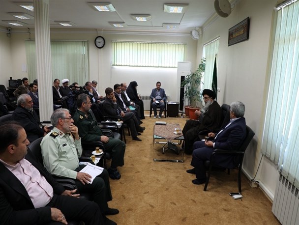 نخ تسبیح بیانیه گام دوم انقلاب ایجاد جامعه مهدوی است/ جشنواره جوان البرز بر خلاف مراسمات میلیونی بی ثمر با اقل هزینه برگزار شد/ سیاست های کلی جمعیت روی زمین مانده است