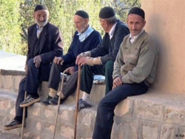 انتقال بیمه پایه ۲۳ هزار مددجوی اردبیلی به بیمه سلامت/ 70درصد مددجویان کمیته امداد سالمند هستند