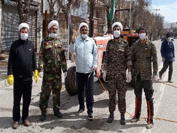 حضور مجاهدانه طلاب بسیجی در نبرد با کرونا +عکس