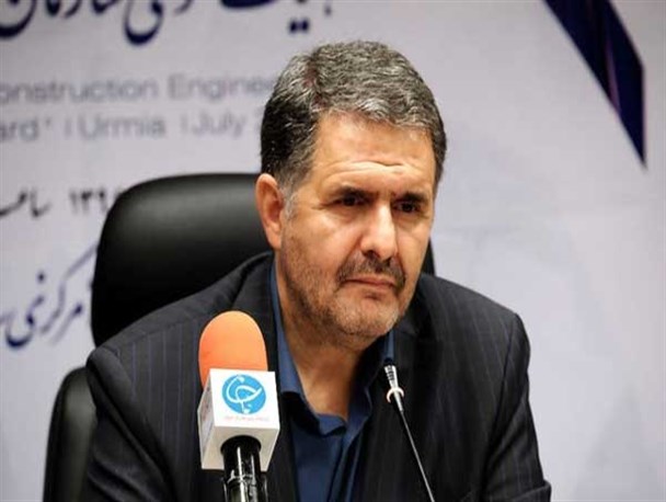 دولت باید مراقب سرمایه‌های مردم در بورس باشد