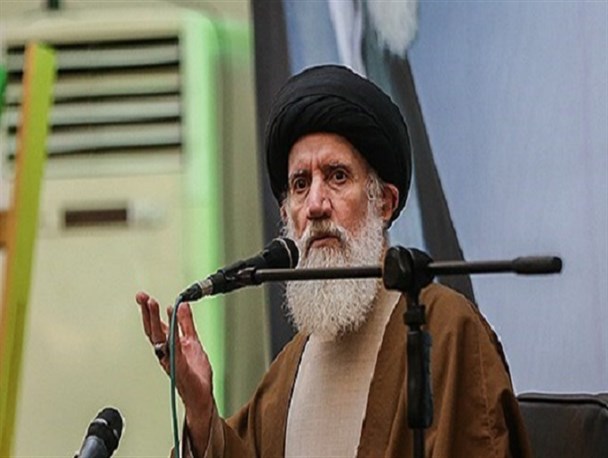 نباید با دعاها برخورد عوامانه شود/ بزرگان هنوز در معنای دعای "ابوحمزه" سرگردانند