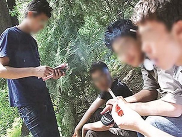 «بحران هویتی» تنیده در دوران نوجوانی/ آسیب‌هایی که نوجوانان را تهدید می‌کند