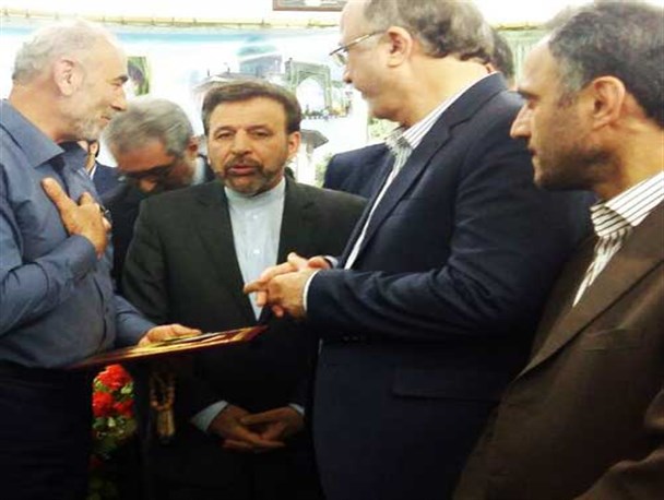 تقدیر وزیر از خانواده شهید مدافع حرم +عکس