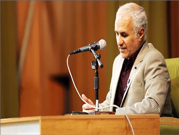 وزیری که مانع گفتن حقایق در دانشگاه ها می شود مصلح اجتماعی نیست/ تن دادن به قاعده دشمن اولین شکست است