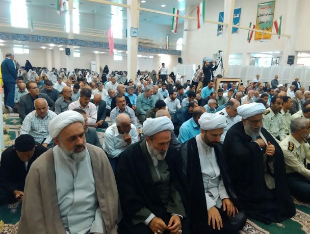تصاویر / حضور عضو خبرگان رهبری در نمازجمعه و گلزارشهدای املش