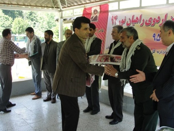 عوامل راهیان نور دانش آموزی تجلیل شدند+تصاویر