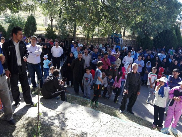 همایش بزرگ پیاده روی خانوادگی در اسلام آبادغرب برگزار شد