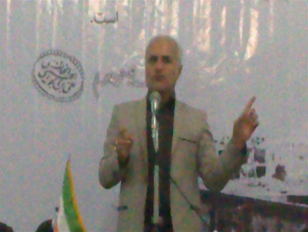 امید باید از درون خودمان بجوشد نه کسانی که امروز شعار امید می دهند/شعار انقلابی بودن یعنی باید آماده حرکت اصلاحی در جامعه باشید
