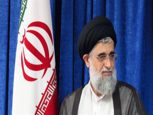 بخش قابل توجهی از مشکلات انزلی با به میدان آمدن جوانان برطرف می شود