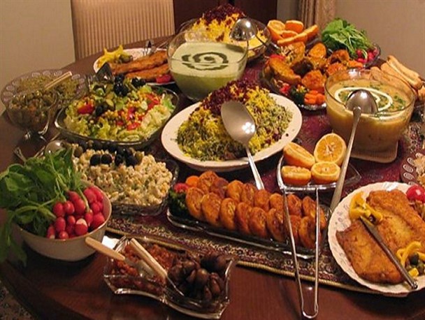 اسراف میهمان ناخوانده سفرهای افطاری