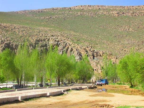 سر در گمی گردشگران در گرداب واگذاری سراب بلاغ