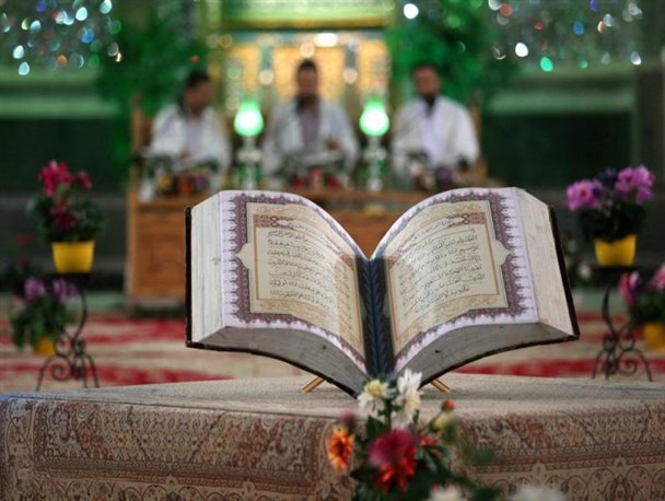 نگاه آستان هلال(ع) در نشر مکتب فرامنطقه‌ای باشد/ جزء خوانی حرم مطهر اعتبار شهرستان است