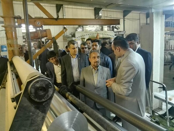توجه به سرمایه گذاری در بخش صنعت و اشتغال