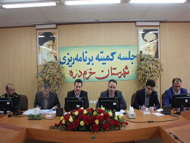 ضرورت ارتقاء سطح کمی و کیفی ادارات شهرستان  خرمدره