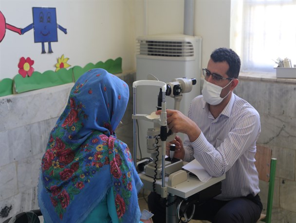 ارائه خدمات رایگان پزشکی به ۵۷۰ نفر از مردم مانه و سملقان در اردوی جهادی