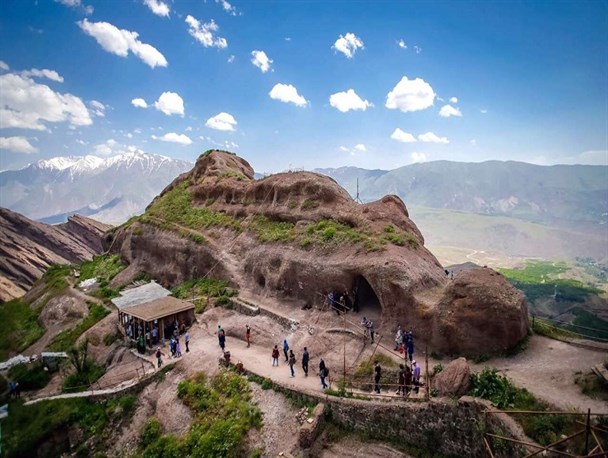 تعطیلی قلعه الموت و موزه‌های قزوین در روز چهاردهم خردادماه