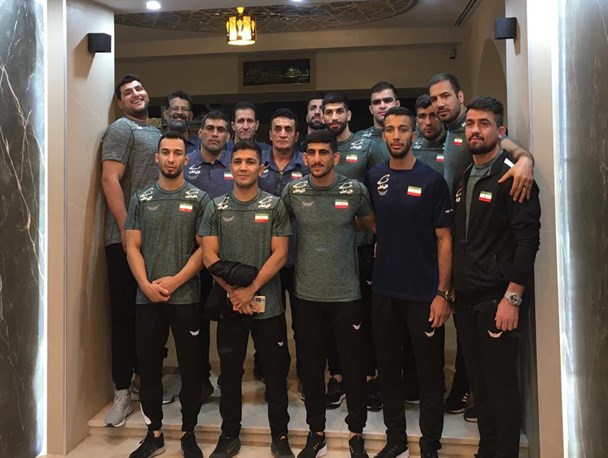 تیم منتخب کشتی فرنگی راهی قزاقستان شد