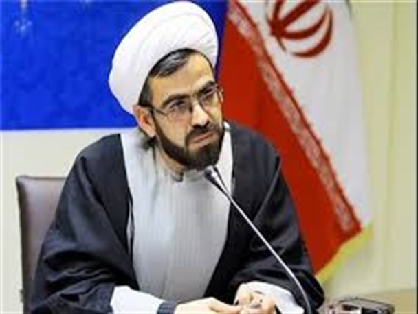 شهید بهشتی و یارانش عاشقانه در راه اهداف دین قدم برداشتند