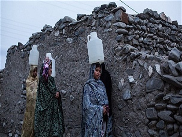 اینجا هر کسی توان خرید آب سالم ندارد!