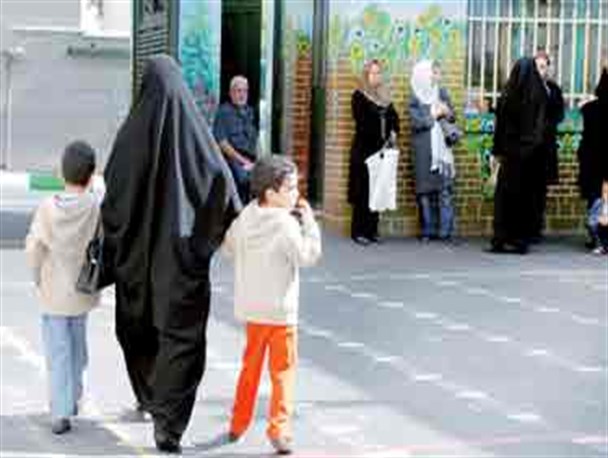 اندر حکایت والدین ارومیه ای و مشکلات ثبت نام در مدارس دولتی