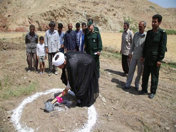 ساخت 12 باب منزل مسکونی در دره شهر کلنگ زنی شد