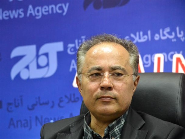 فرماندار اجازهِ حضور اعضاء آزاد شده در جلسات شورا را داده است/ بهتر بود تا زمان تعیین تکلیف نهایی، اعضاء متهم به شورا باز نمی‌گشتند