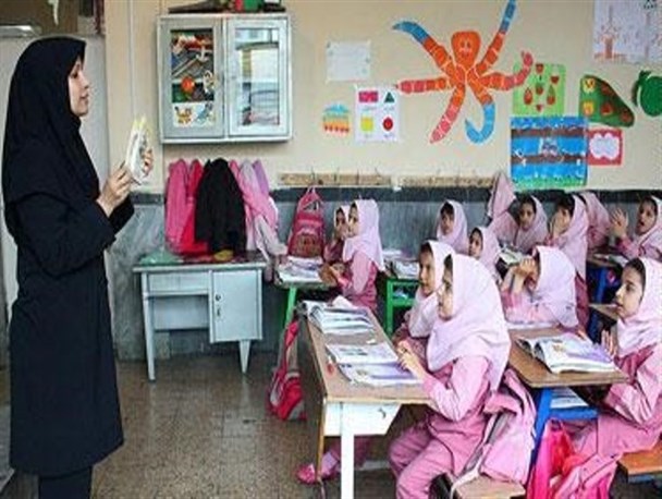 کمک به مدارس اجباری نیست اما مردم در تامین هزینه های جانبی مدارس کمک کنند